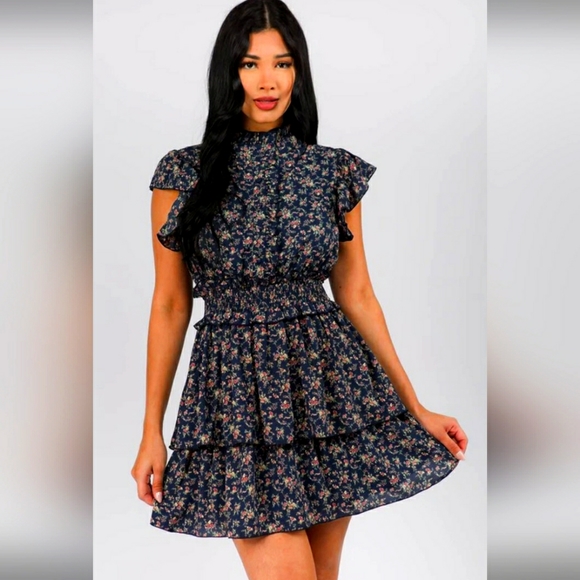 FLOWERY DRESS SHIRT SLEEVE - Picture 1 of 3